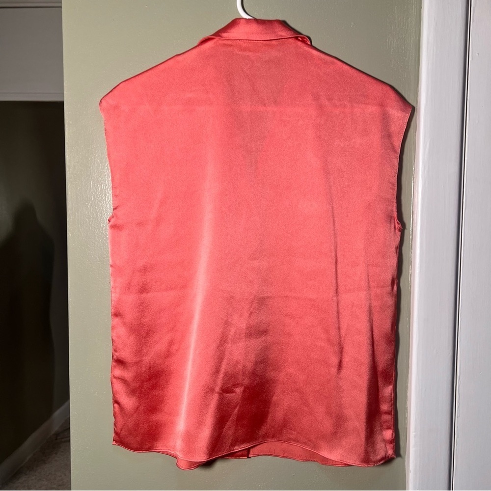 Philosophy Women's Size XS Satin Finish Button Down Blouse Coral Pink Sleeveless - Picture 5 of 9